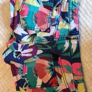 Tropical shorts